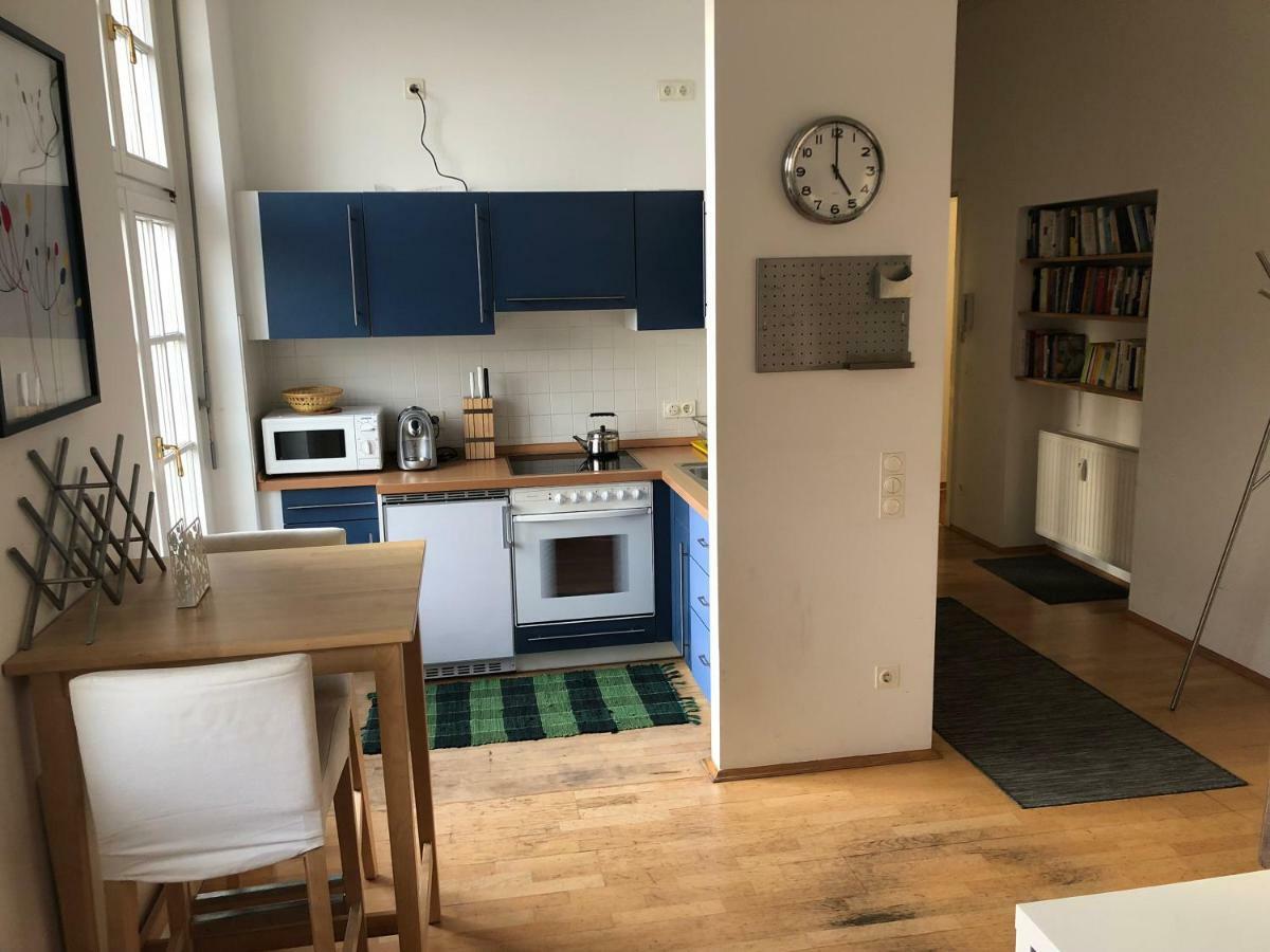 Ferienwohnung Mitten In วิสบาเดน ภายนอก รูปภาพ